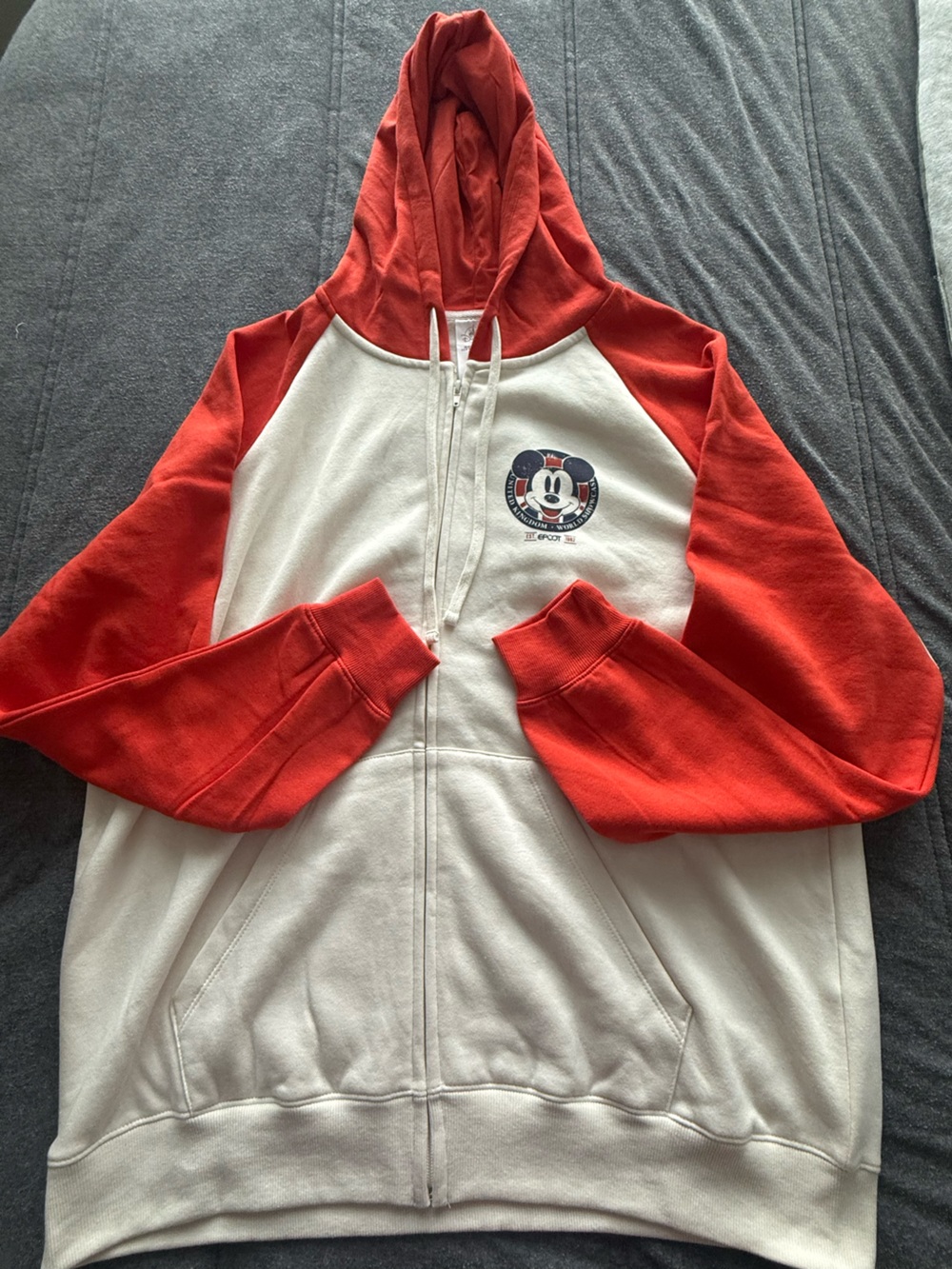 Disney EPCOT UK World Showcase Mickey Minnie Zip Hoodie Adult Large NWT
